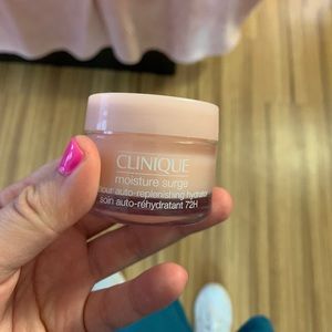 Clinique 72 hr moisture